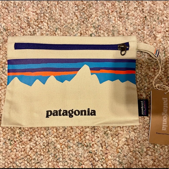 patagonia zippered pouch